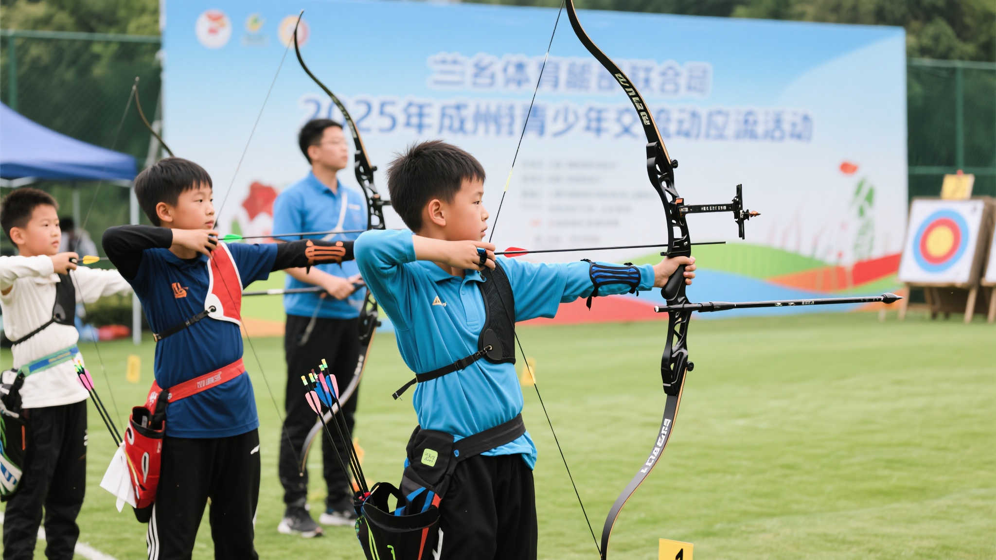 过引入更具 过引入更具